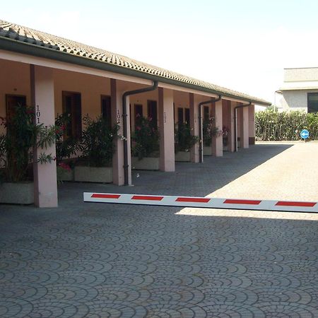 Hotel Motel Flower Novi Ligure Luaran gambar